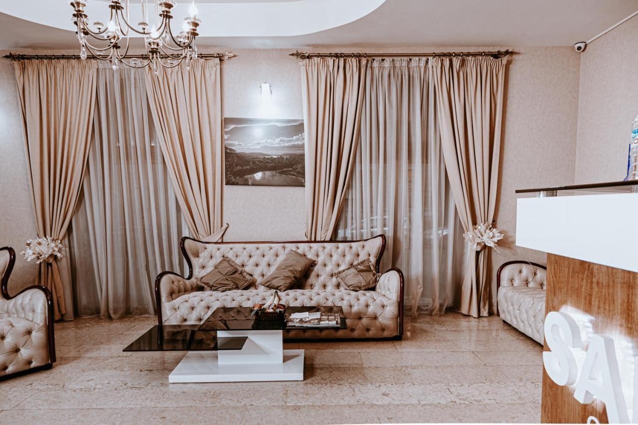 טביליסי Sama Grand Hotel מראה חיצוני תמונה