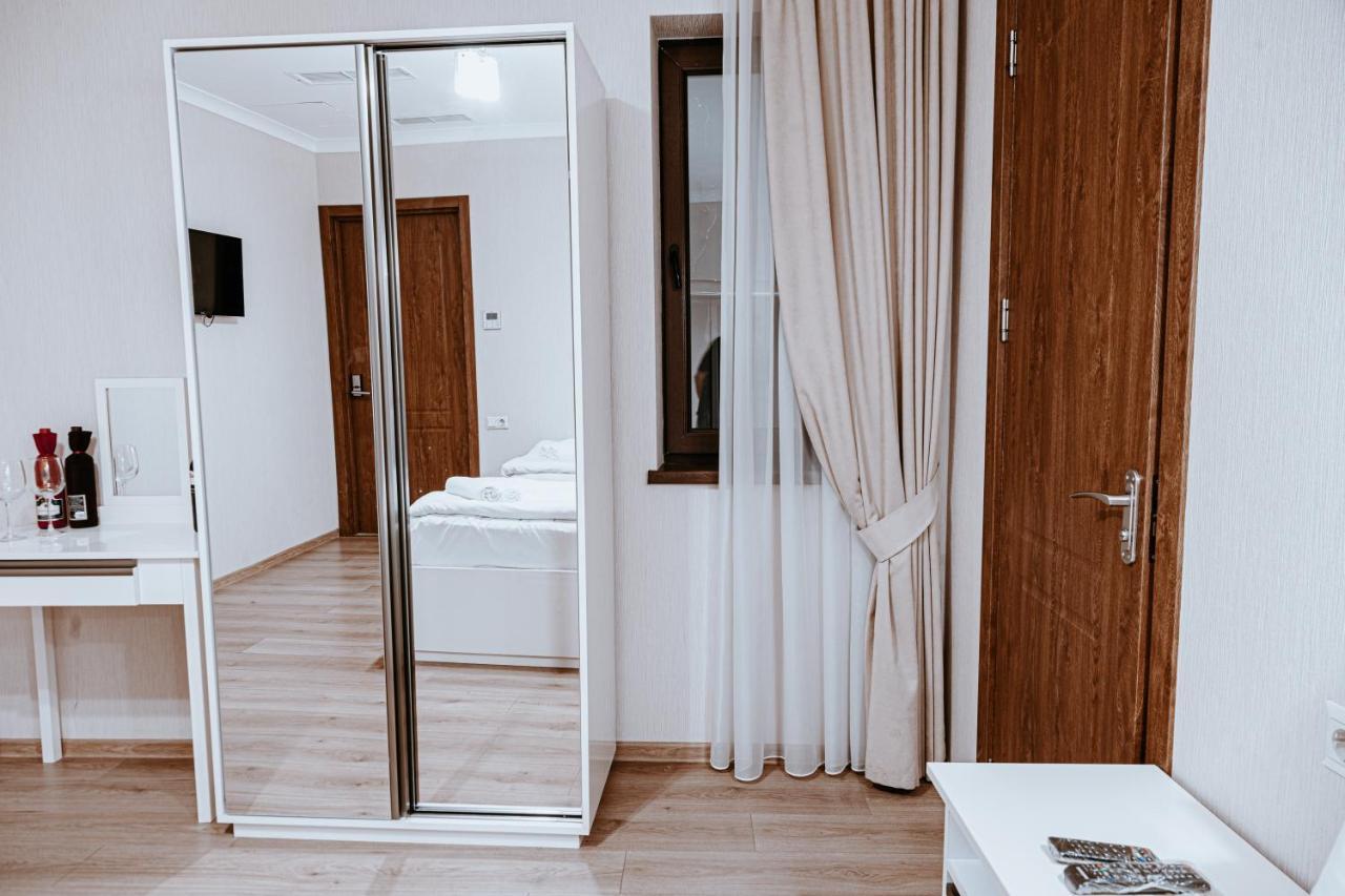 טביליסי Sama Grand Hotel מראה חיצוני תמונה