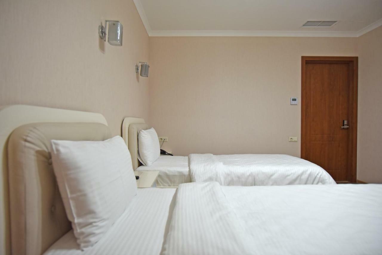 טביליסי Sama Grand Hotel מראה חיצוני תמונה