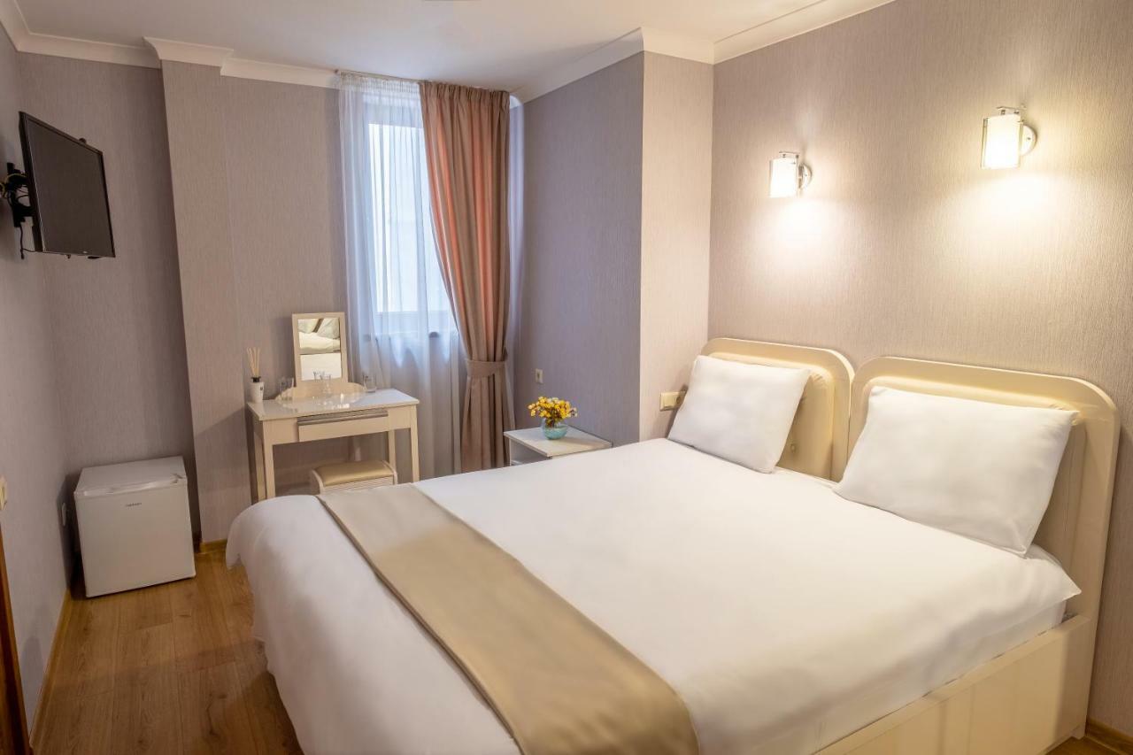 טביליסי Sama Grand Hotel מראה חיצוני תמונה